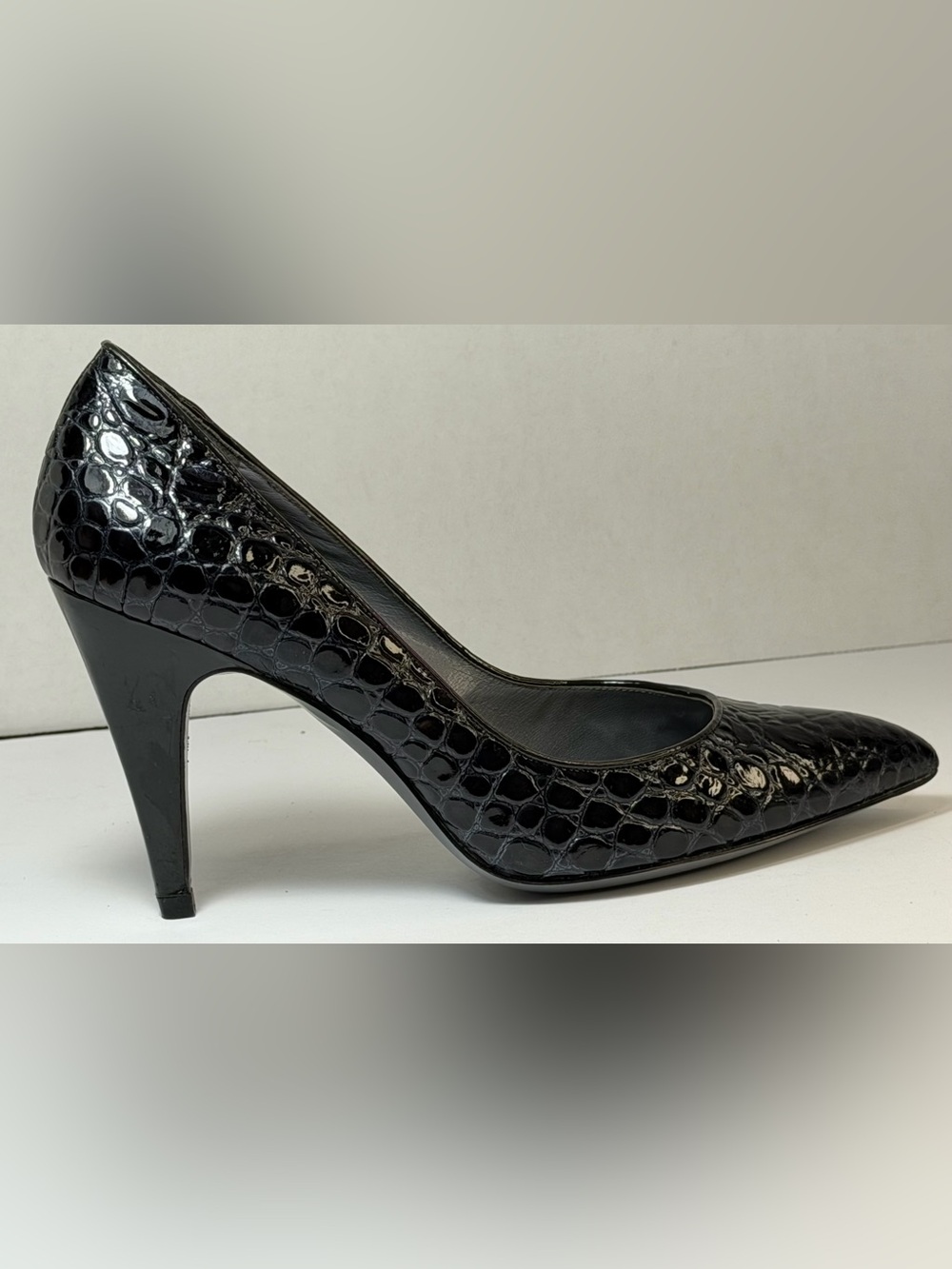 Via Spiga Black Crocodile Embossed Leather Pointed Toe Pumps 8M